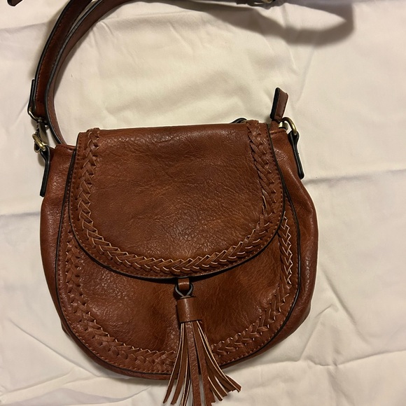 Jen & Co Handbags - Jen & Co Penelope Crossbody